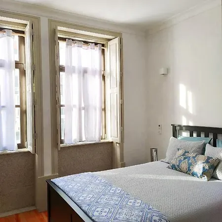 Unique - With Private Patio Apartment